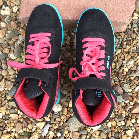 Fila shoes - Picture 2 of 6